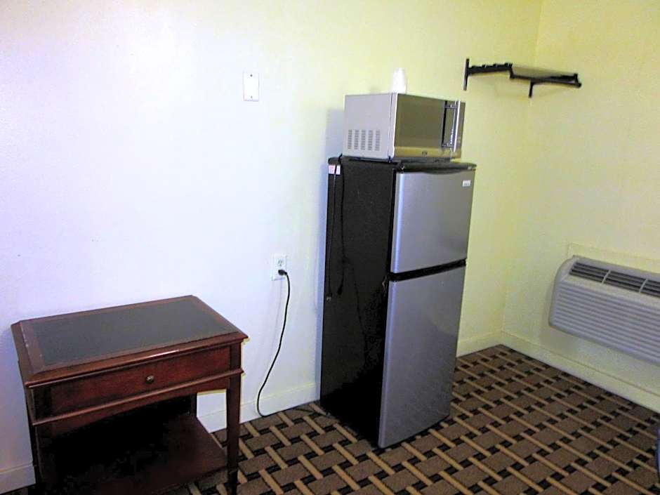 Budget Host Inn