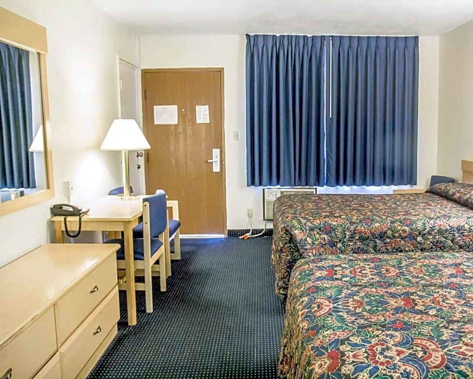 Rodeway Inn Regalodge