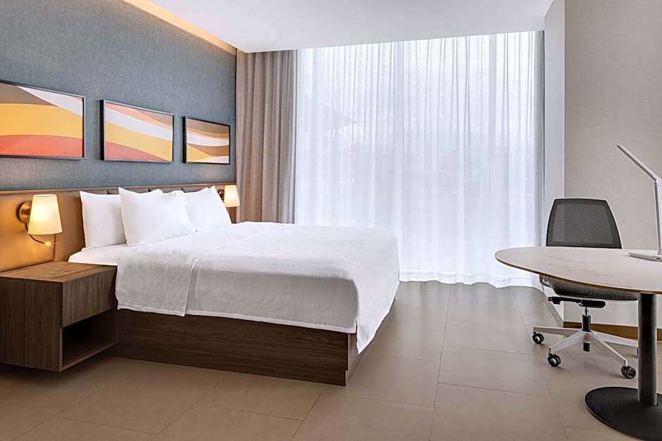 Hilton Garden Inn San Jose Airport City Mall