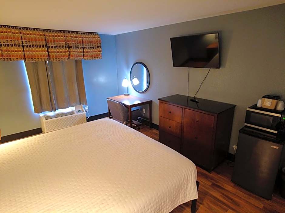 Americourt Hotel and Suites - Elizabethton