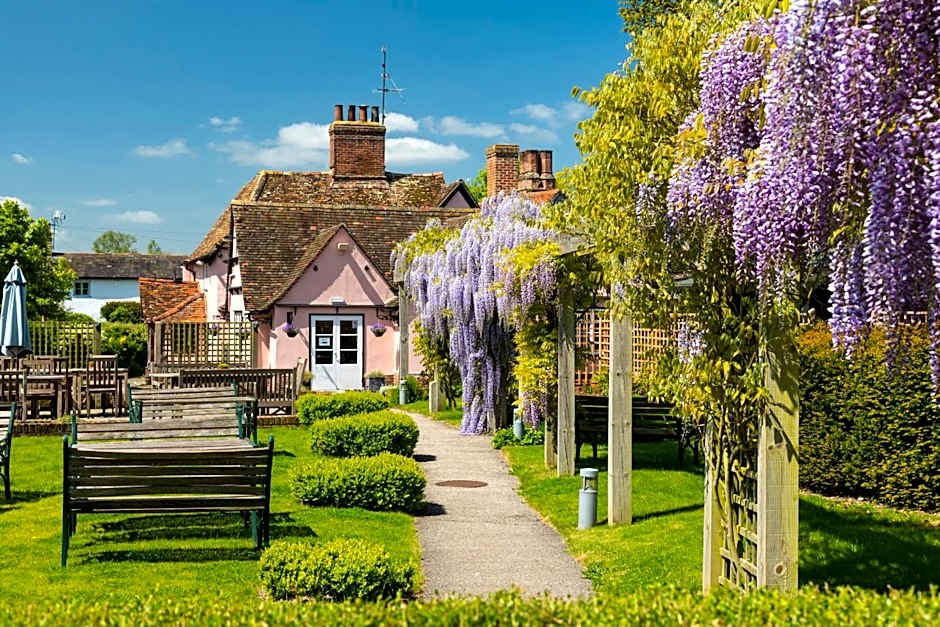 The Red Lion Hinxton