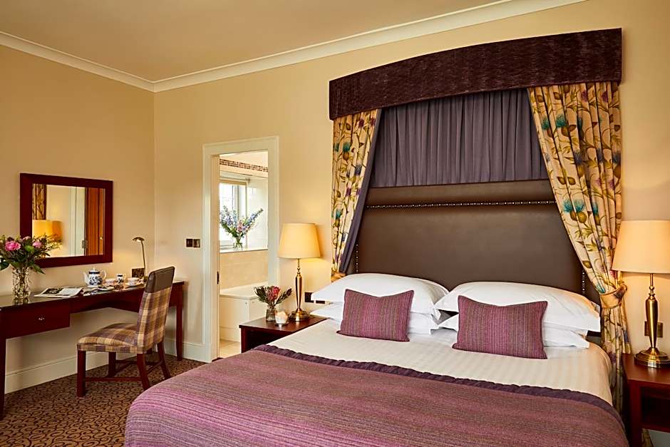 Macdonald Forest Hills Hotel & Spa