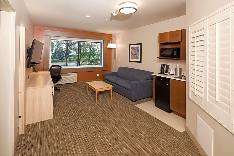 Holiday Inn Express Hotel & Suites Bay City