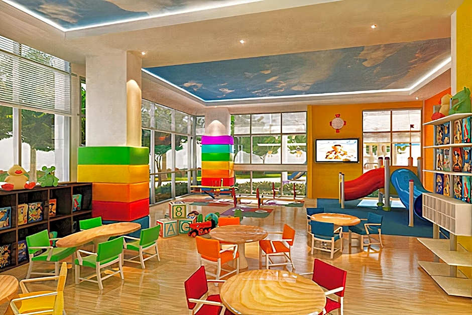 Mactan Newtown Beach One Manchester Palace