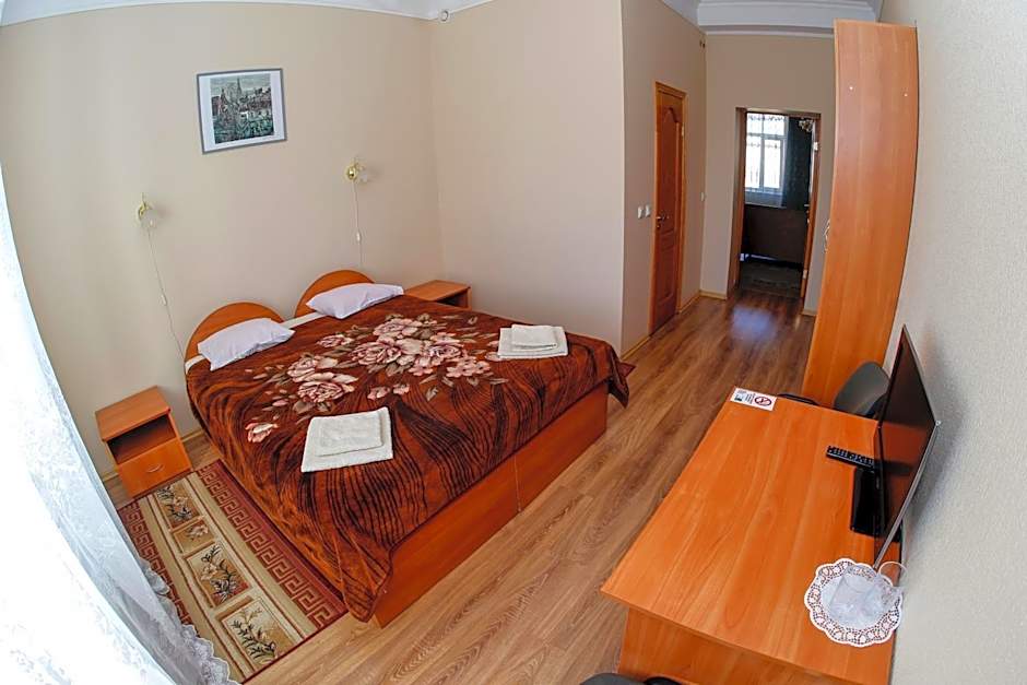 Lucia with Self Check-in