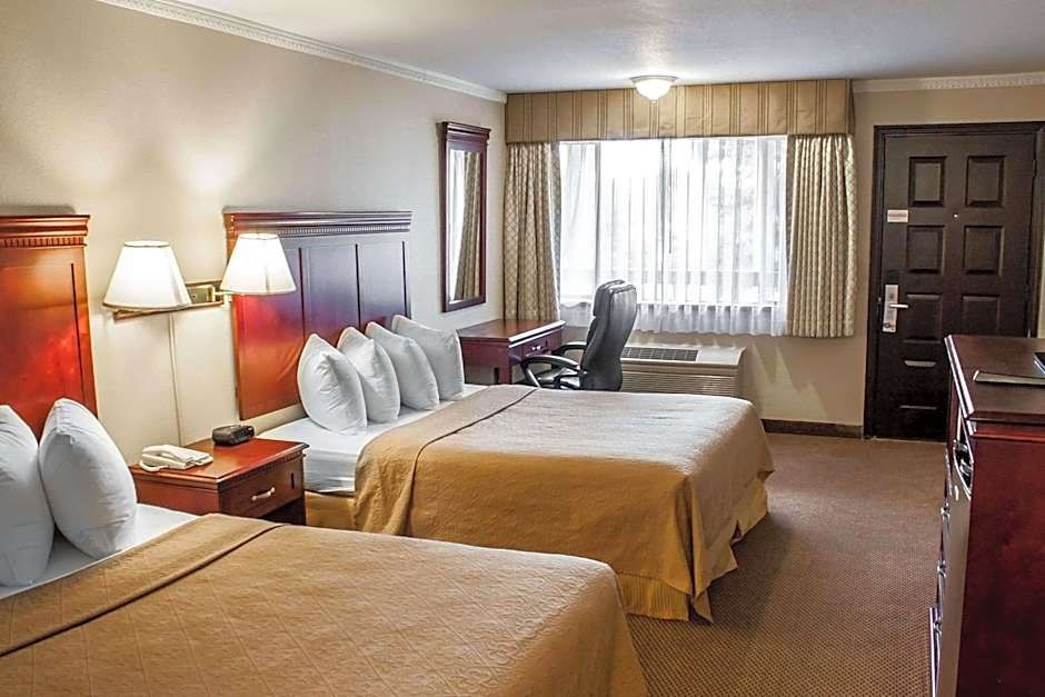 Quality Inn & Suites Fife Seattle