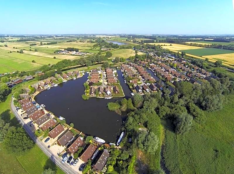 Isleham River Lodge
