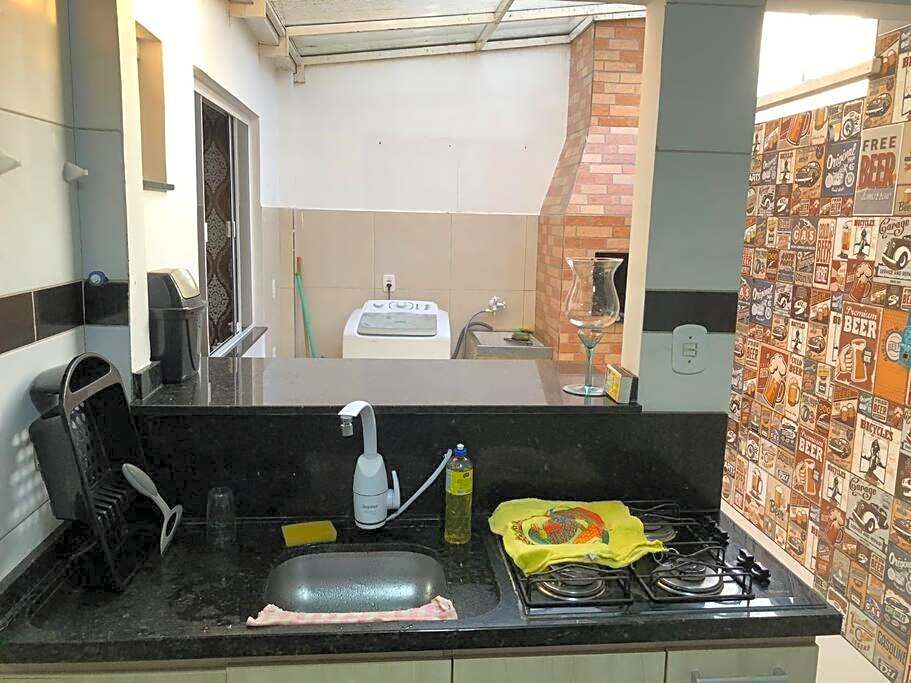 Casa com AR COND. em todos os comodos mobiliada