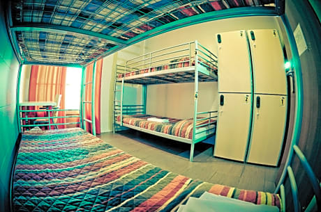 BED in dormitory capacity 4