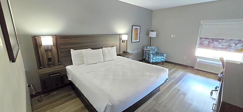 La Quinta Inn & Suites by Wyndham Gonzales