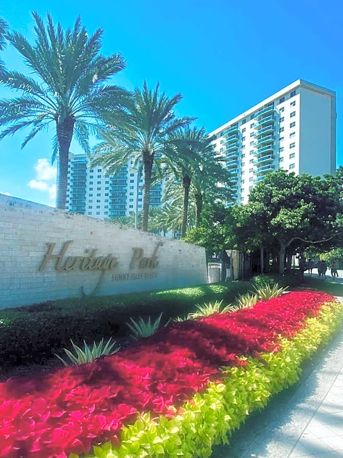 Ocean Reserve Piso 7 STR-310