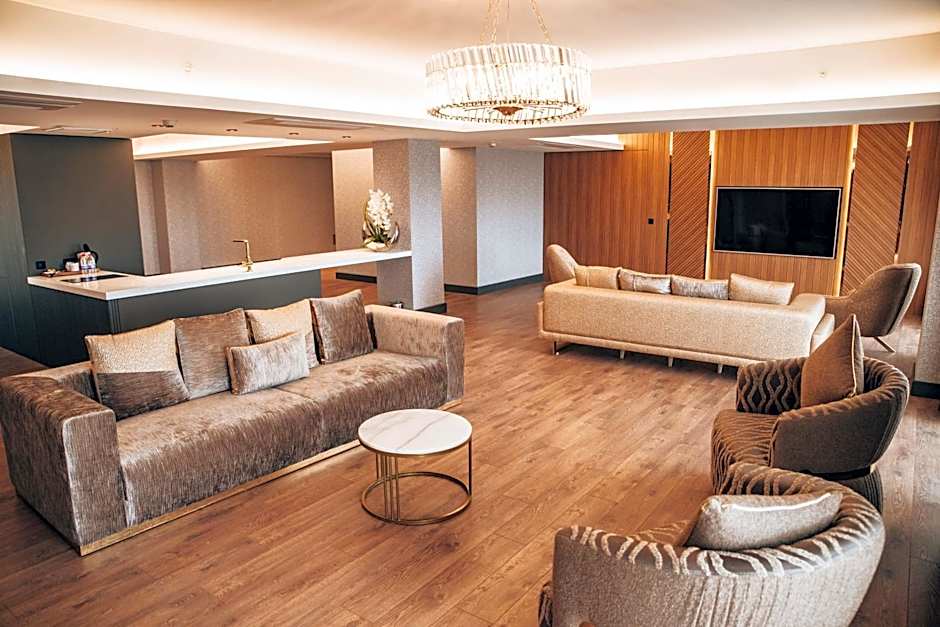 ADEMPİRA TERMAL&SPAHOTEL