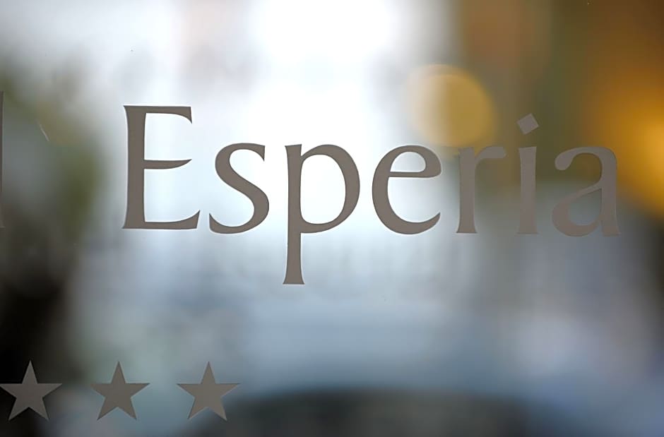 Esperia Hotel
