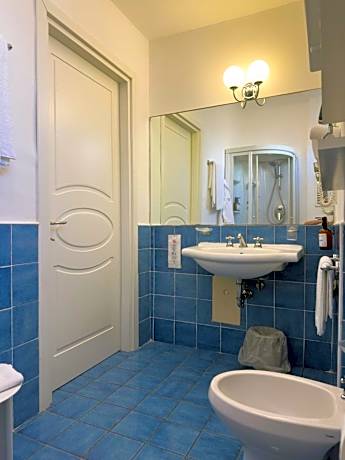 Suite with Sea View (2 Adults)