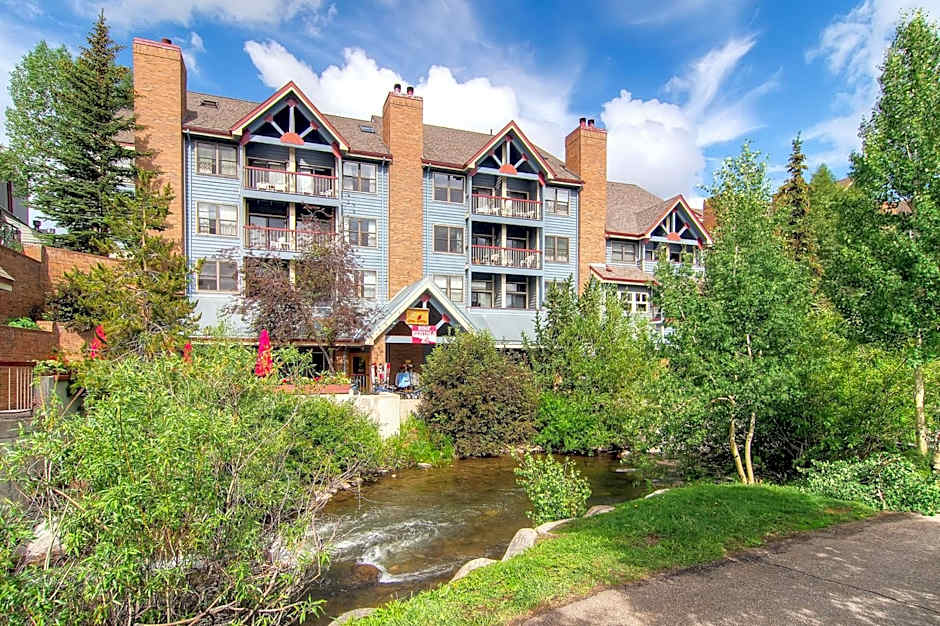 River Mountain Lodge