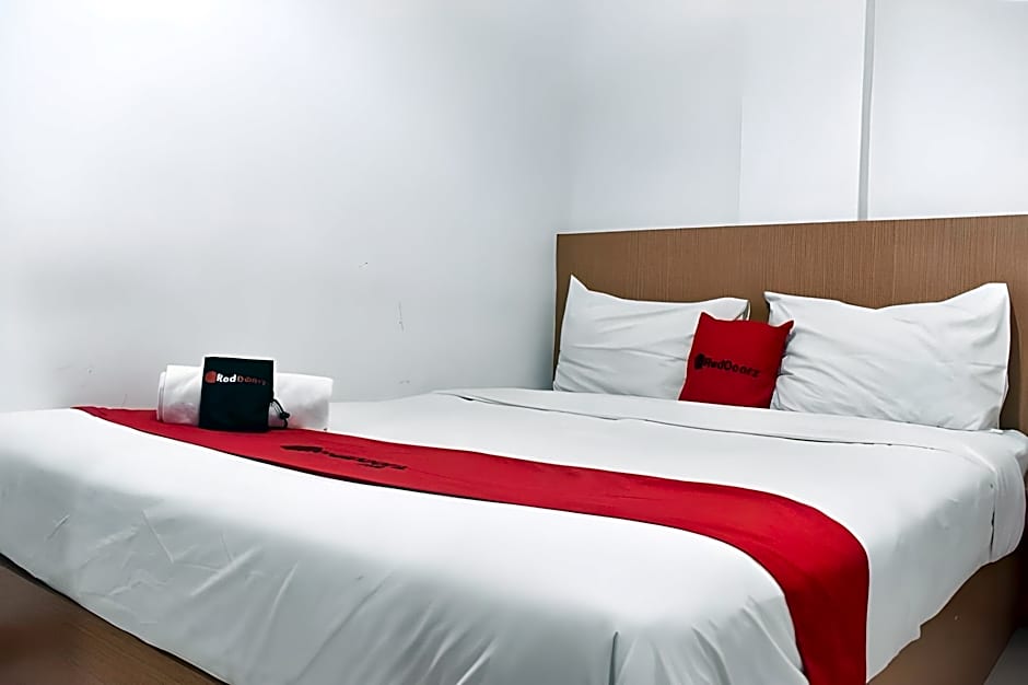 RedDoorz @ Pengayoman Panakkukang 2 Makassar