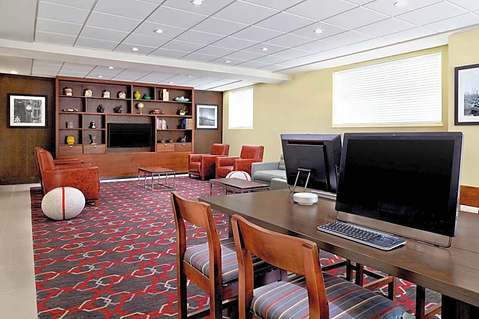 Four Points By Sheraton Surrey