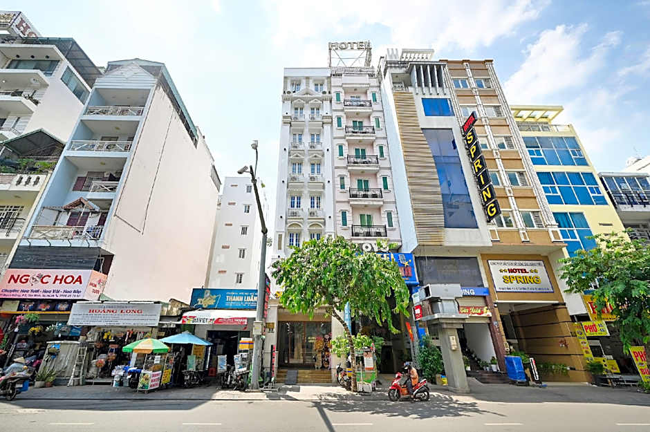 Sunrise Airport Hotel