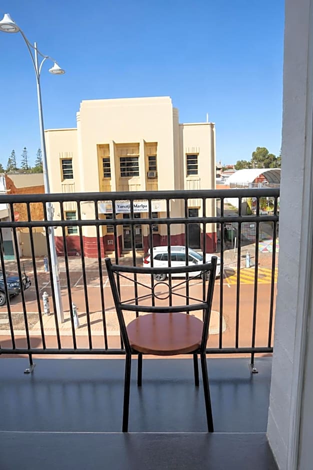 Geraldton Shoreline Lodge