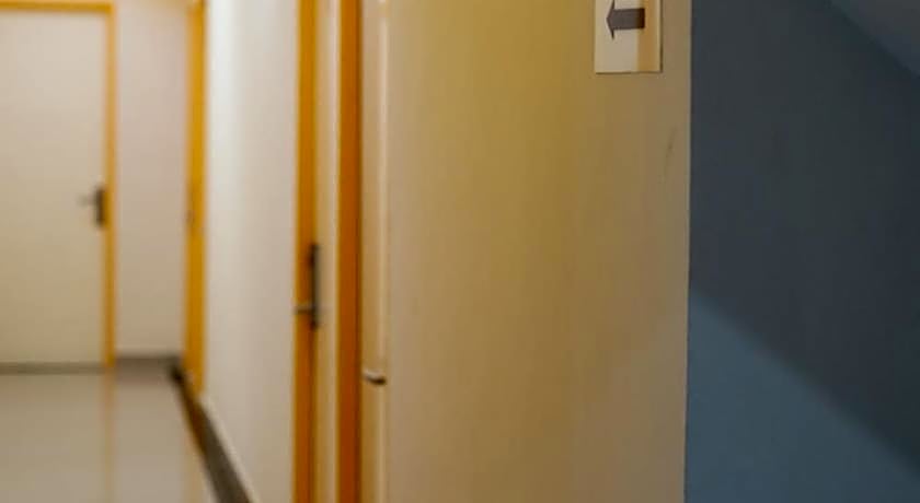 Gold Line Guest House