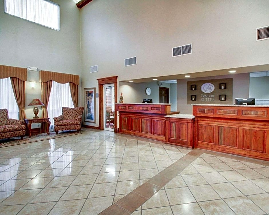 Clarion Suites Vidalia Riverfront