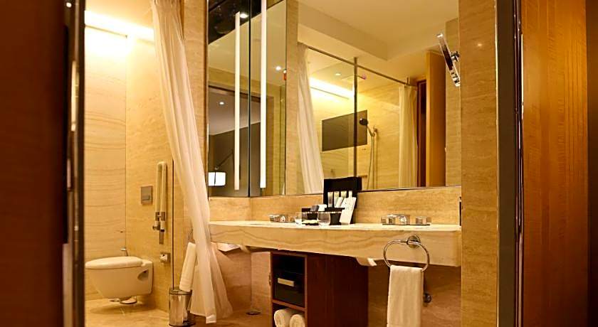 Conrad By Hilton Pune