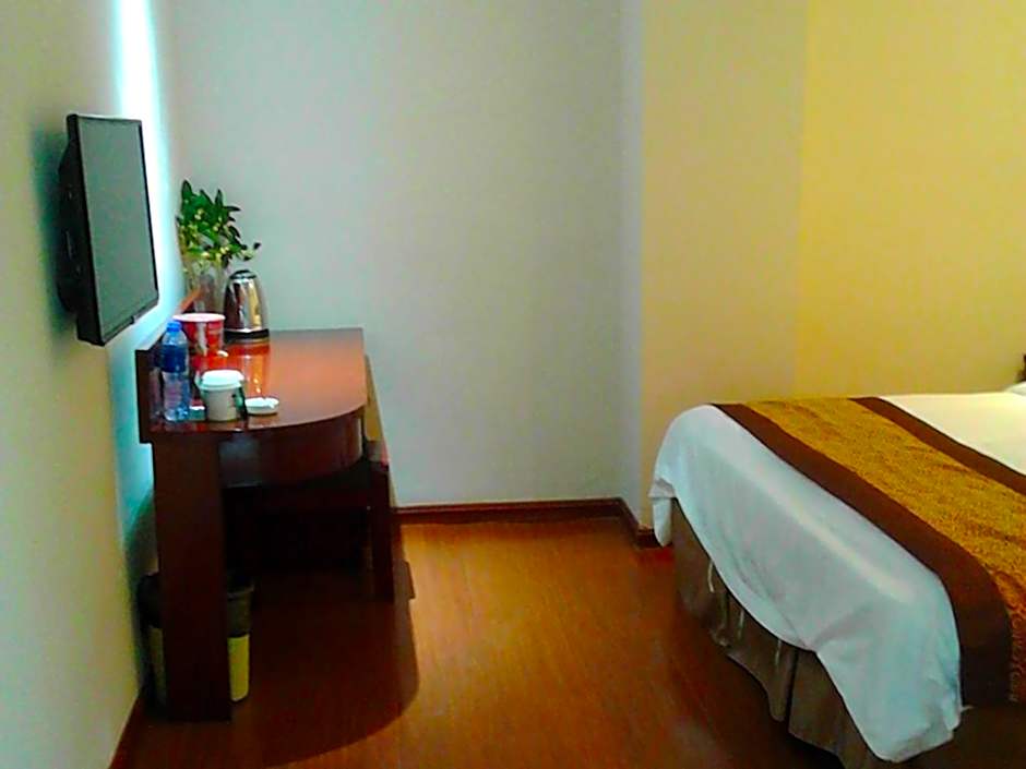 GreenTree Inn Luan Huoqiu Jianxing Road Express Hotel