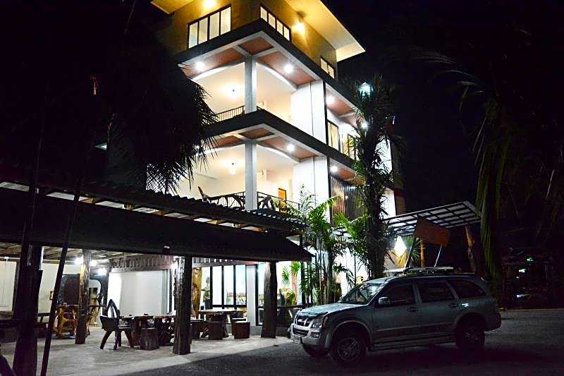 krabi lighthouse @ aonang