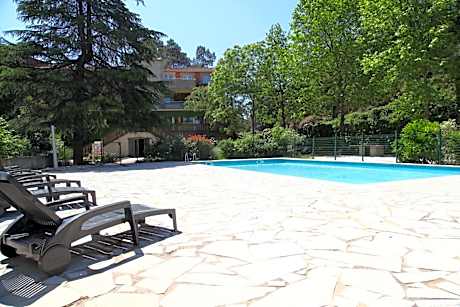 Apart'Hôtel Les 4 Sources
