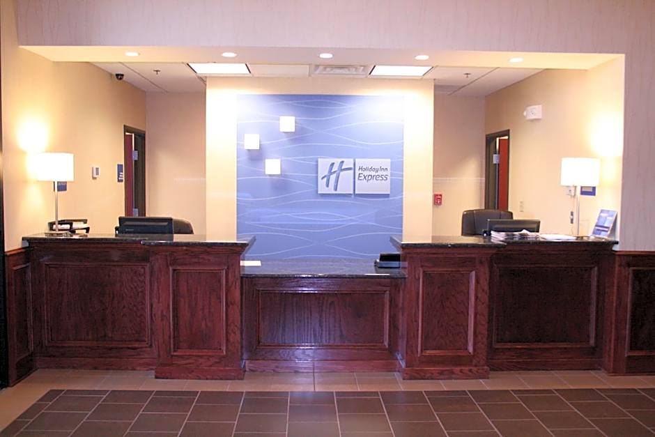 Holiday Inn Express Pratt By IHG