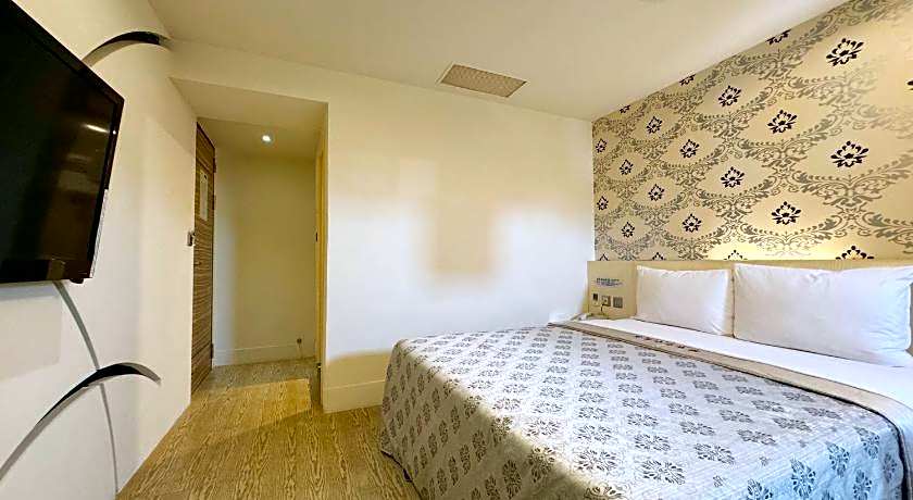 Ai-Lai Fashion Hotel