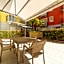 Yachting Residence - Private Dock, Lake Access & SPA