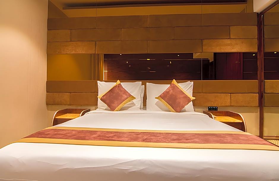 City Park Hotel Apartments