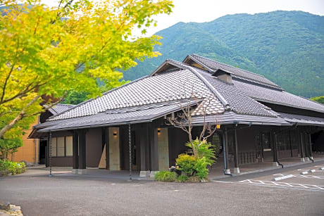 Japanese Western Style Room(Annex), NonSmoking (2 Twin Beds and 3 Twin Futons)