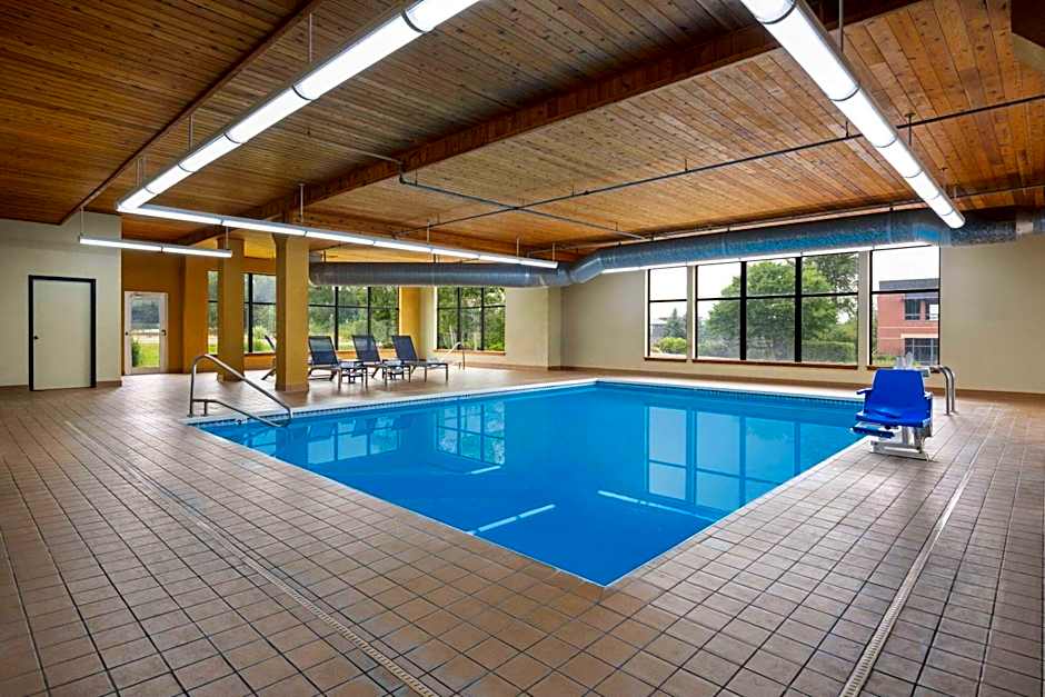 Days Inn & Suites by Wyndham Bozeman