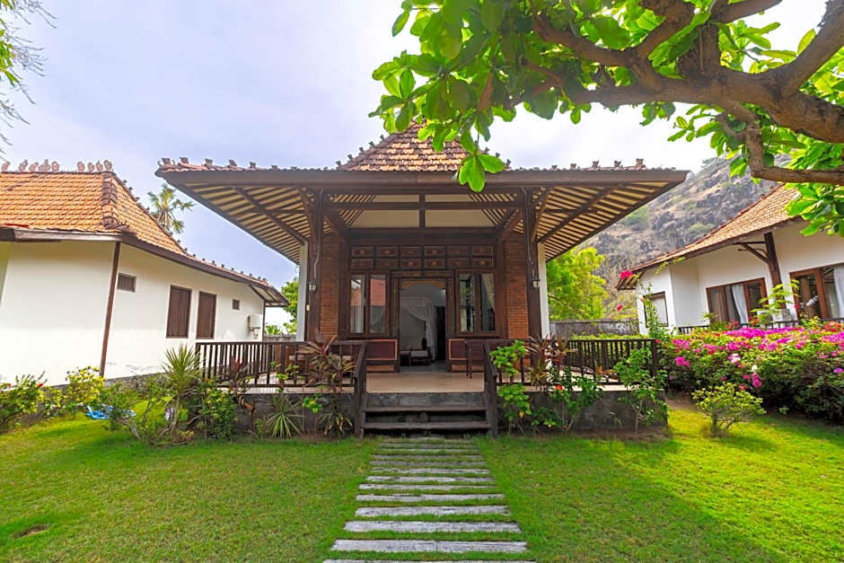 The Joglo By The Beach Pemuteran Bali