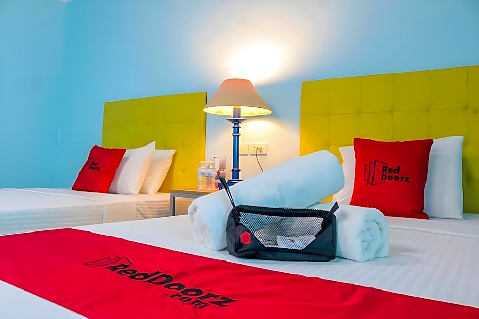 RedDoorz Plus New Era Budget Hotel Mandaue former RedDoorz Plus near UV Mandaue Cebu