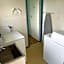 Raymar Motor Inn