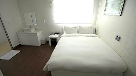 Standard Double Room - Parking Excluded