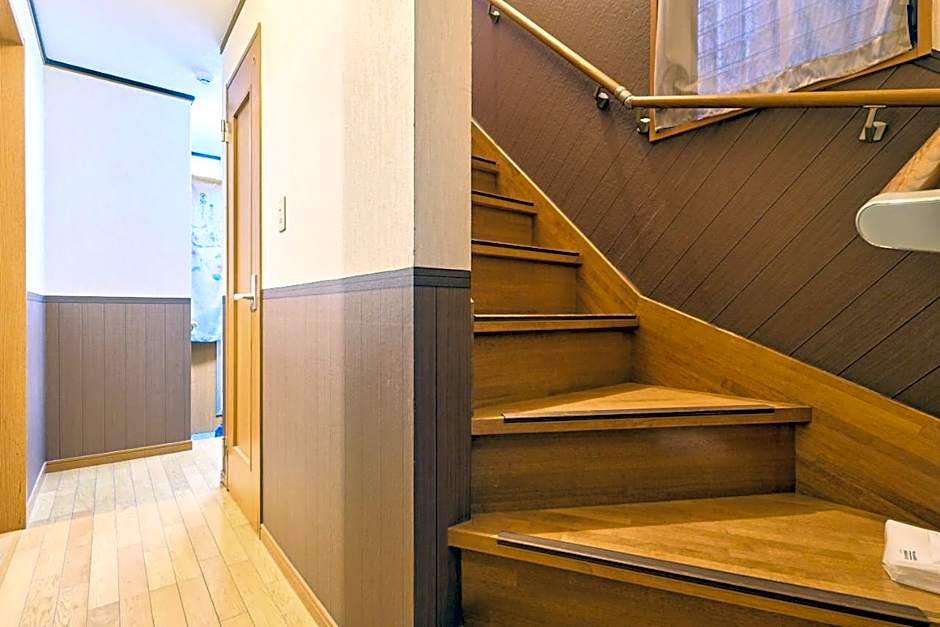 J-2S JR Yamanote Komagome, 3 storey 101sq 4BR, FreePark