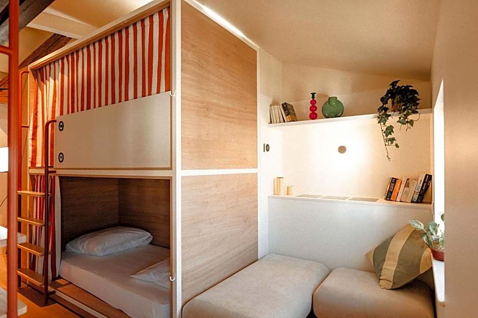 CENTRAL Hostel La Rochelle Centre