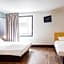 B&B HOTEL FREJUS Puget-sur-Argens