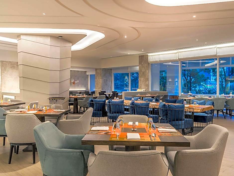 Novotel Phuket Phokeethra