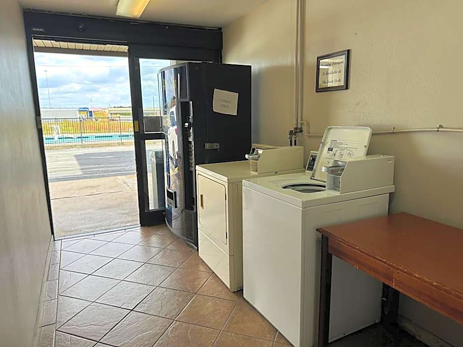Quality Inn Calhoun North I-75