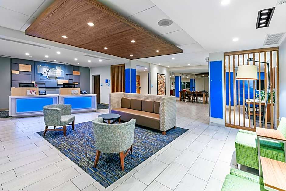 Holiday Inn Express And Suites Junction By IHG