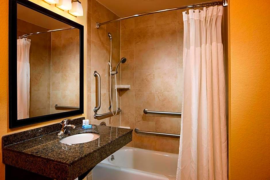Fairfield Inn & Suites by Marriott Houston Intercontinental Airport