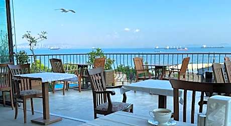 Queen Seagull Boutique Hotel