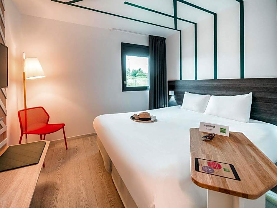 ibis Styles Rouen Val De Reuil