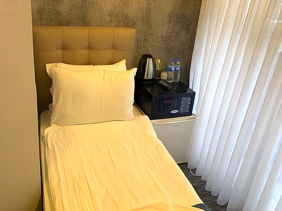 Weingart Seaside Hotel