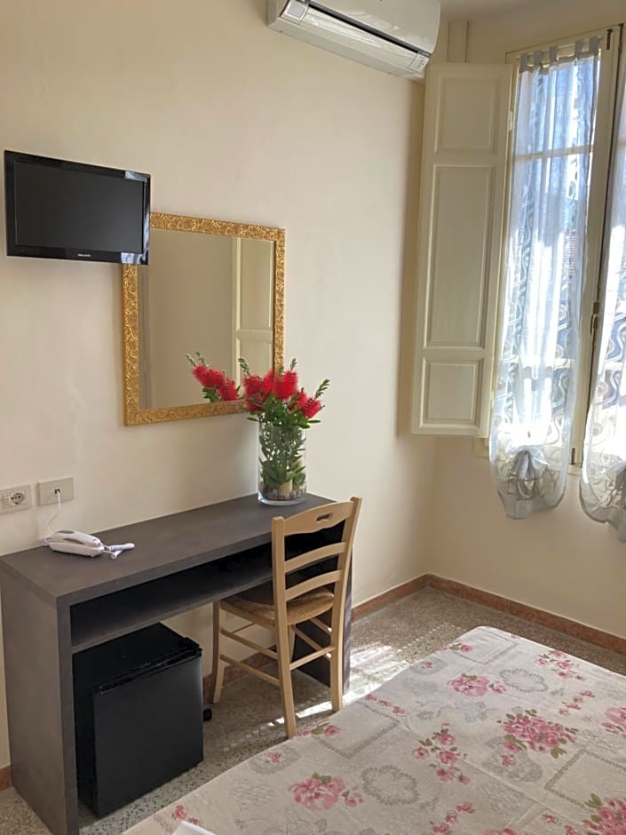 Hotel Verdesolemare